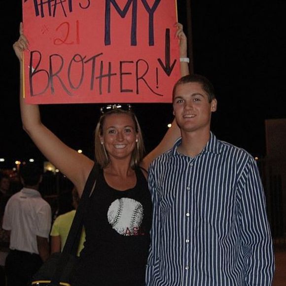 Meet your Posher, Debra - Picture 1 of 1